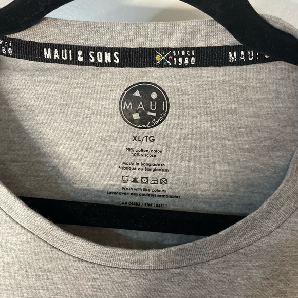 Maui and Sons Men’s Grey logo backed Short Sleeve T-shirt size XL - Picture 3 of 4